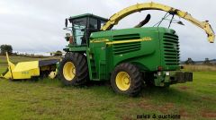 John Deere 7500 Harvester/Header for sale Qld Wooroolin