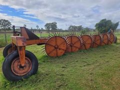 Farm Machinery for sale Bororen Qld Pederick 6 wheel Stick Rake