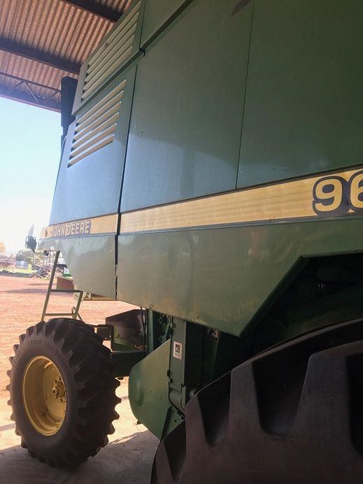 John Deere 9610 header farm machinery for sale Jamdowae
