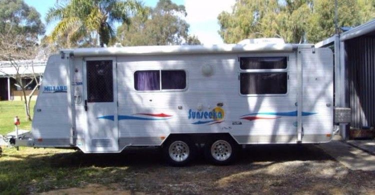 2009 Millard Sunseeka 19ft Poptop Caravan for sale WA