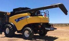 2011 New Holland CR9060 Elevation Header for sale Boxwood Hill WA