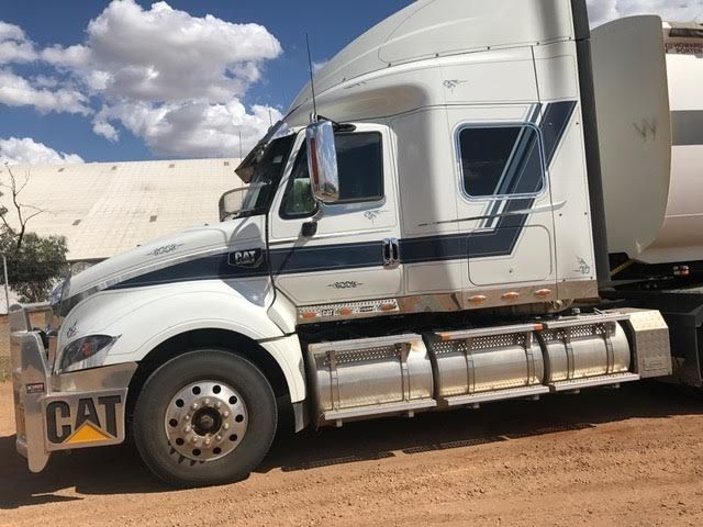 Caterpillar 3 axle primemover truck for sale Merredin WA