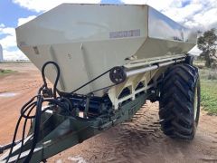 Marshall 880T Spreader for sale Ballidu WA