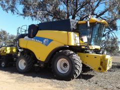 New Holland 9060 Header for sale Warren NSW