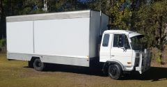 Nissan UD 7 Horse Truck Horse Transport for sale NSW Glenning Valley