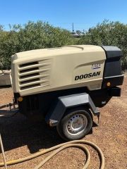 Doosan 7/41+ portable air compressor Dalby Qld