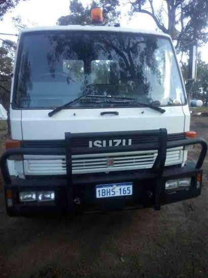 Isuzu Cab Chassis 800 Long truck for sale WA