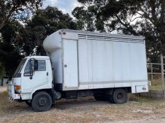 1992 FC Hino 5 Horse Truck for sale Boneo Vic