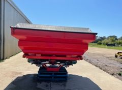 2003 Kverneland 2 1/4 ton Spreader for sale Tuerong Vic