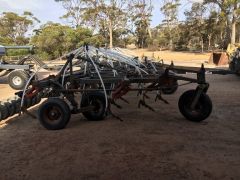 820 Flexicoil Bar 1720 Flexicoil Bin Farm Machinery for sale Wa Nyabing