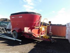 2010 Supreme INTL 900T Mixer for sale Ebenezer Qld