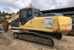 Komatsu PC220 Excavator with genesis scrap metal shear for sale Woonona NSW