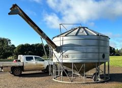 Sharman 340 bag 12&#039; Auger Bin for sale Riverton SA