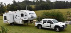 2008 Forest River Puma 27 ft fifth-wheeler Caravan for sale NSW Port Macquarie