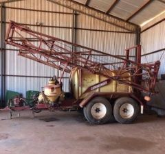 Hardi 4224 Boomspray Gason 5100 Cultivator Farm machinery for sale SA Kimba