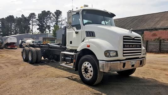 Mack CSMR T18A Palfinger Hooklift Truck for sale ACT