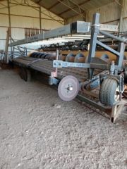 24ft Knuckey 3 roller flo-thru pea &amp; canola header for sale Cleve SA