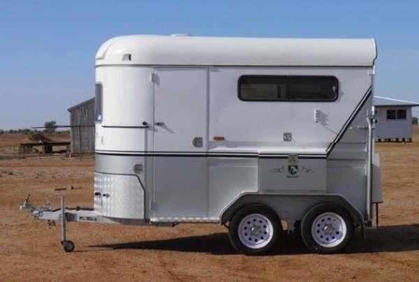 Imperial AS NEW 2 HSL Float Horse Transport for sale QLD
