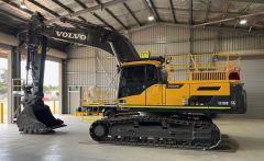 Excavator for sale Pinjarra WA 2017 Volvo EC350DL