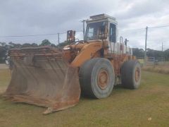 Large 560B loader for sale Swansea NSW