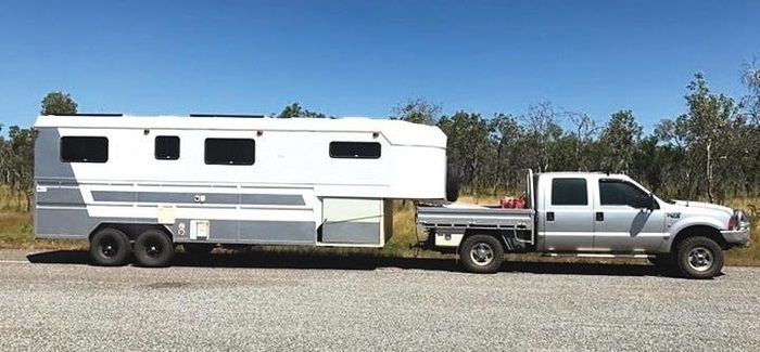 Ford 250 XLT Ute Dryden 27 ft 2 Horse Gooseneck for sale Normanton NSW