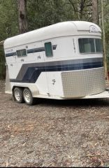 Coachman extended 2 Horse float Horse Transport for sale Pakenham Vic