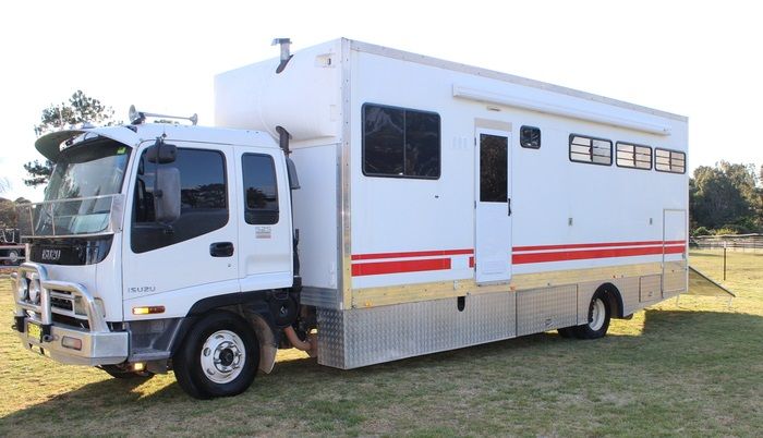 Ultimate Isuzu 4 Horse truck for sale Arding NSW