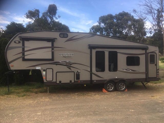 Dodge Ram 2014 Forest River 5th Wheeler Caravan for sale Lancefield Vic