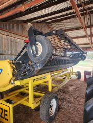 New Holland Windrow 790CP Pick Up Front for sale Wandearah East SA