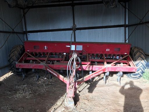 24 Run International 511 Combine Farm Machinery for sale Boyupbrook WA