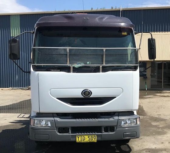 2002 Mack Midlum MV12 Crane truck for sale Shoalhaven Heads NSW