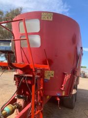 Mixer Wagon Trioliet Solomix 2000 for sale Horsham Vic