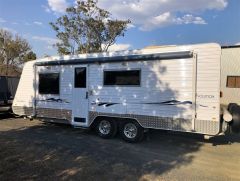 2010 EVOLUTION LUXLINER CARAVAN FOR SALE QLD TOOWOOMBA