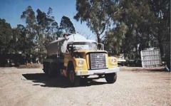 VINTAGE AMERICAN INTERNATIONAL F1800 TRUCK 1963 FOR SALE MANILDRA NSW