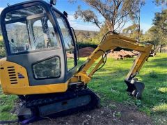 2010 Komatsu PC20 Excavator for sale Warrandyte Vic