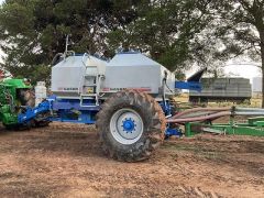 GASON 1880 FT AIRSEEDER BOX 8200 Litres for sale Cleve SA