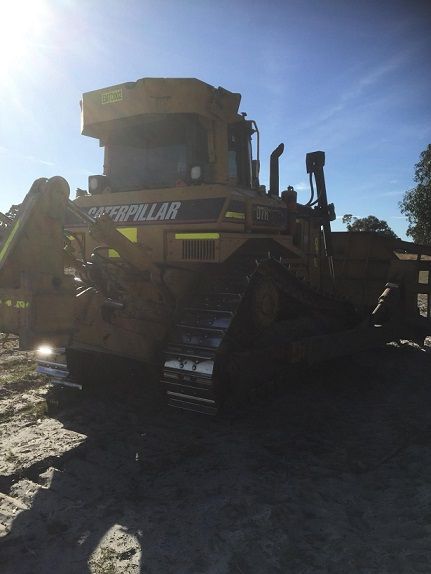 2004 Cat Dozer D7R Earthmoving Equipment for sale Busselton WA